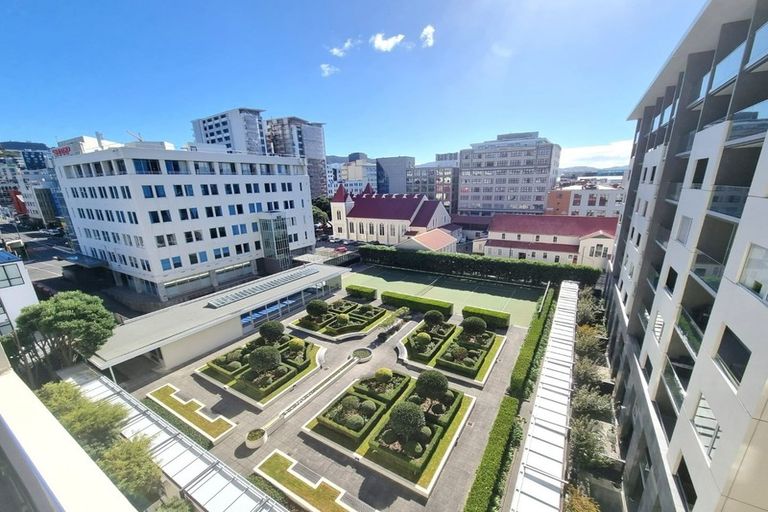 Photo of property in Sanctum Apartment, 10 Ebor Street, Te Aro, Wellington, 6011