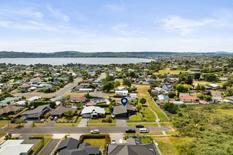 Photo of property in 17 Windsor Street, Richmond Heights, Taupo, 3330