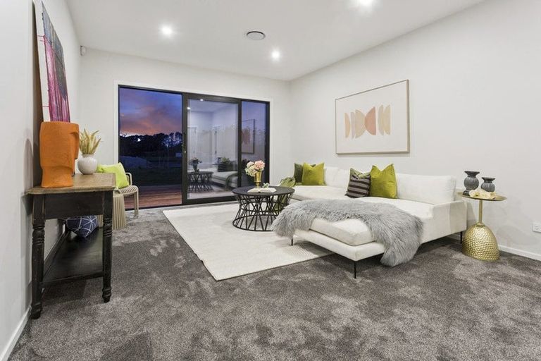 Photo of property in 1 Piwari Lane, Taupaki, 0782