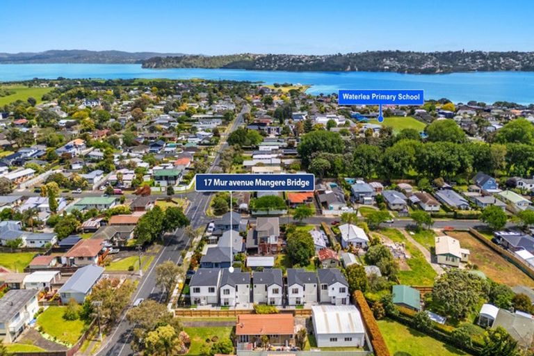 Photo of property in 17 Muir Avenue, Mangere Bridge, Auckland, 2022