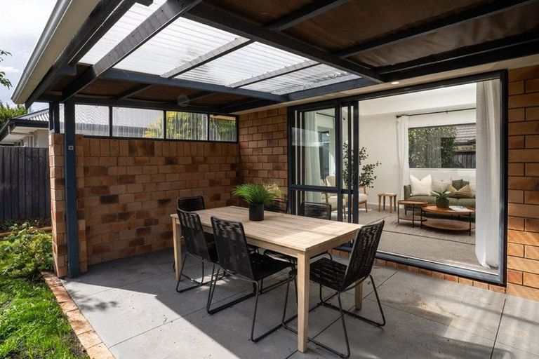 Photo of property in 18 Mollymawk Place, Woolston, Christchurch, 8023