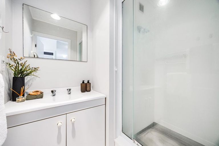 Photo of property in 142 Glamorgan Drive, Torbay, Auckland, 0630