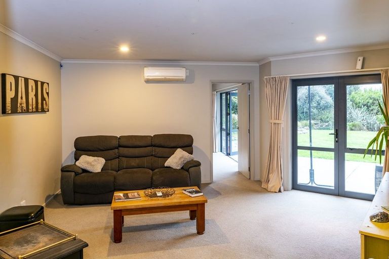 Photo of property in 39 County Heights Drive, Aokautere, Palmerston North, 4471