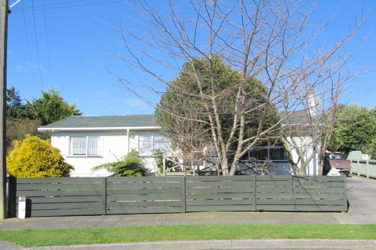 Photo of property in 6 Norrie Street, Levin, 5510