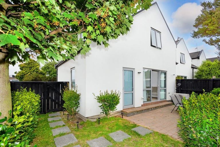 Photo of property in 1/84 Shakespeare Road, Waltham, Christchurch, 8023