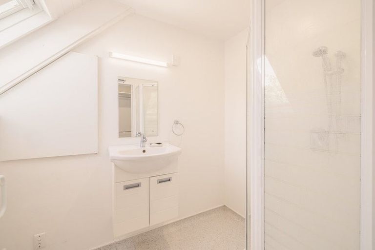 Photo of property in 18 Glamis Place, Cashmere, Christchurch, 8022