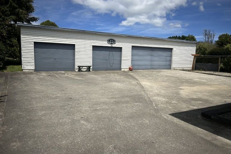 Photo of property in 16 Alfredton Road, Eketahuna, 4900
