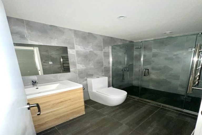 Photo of property in 7 Eric Gifford Drive, Ranui, Auckland, 0612