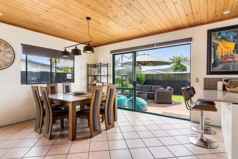 Photo of property in 108a Beverley Terrace, Whangamata, 3620