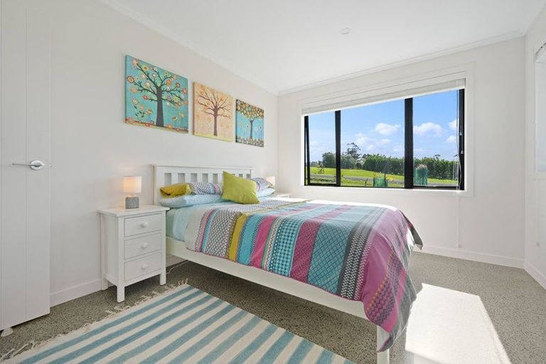 Photo of property in 29 Daniel Parade, Mangawhai, 0975