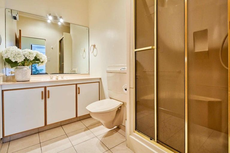 Photo of property in 51 Peterhouse Street, Tawa, Wellington, 5028