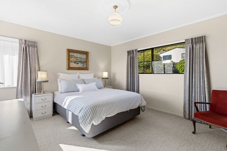 Photo of property in 116 Winara Avenue, Waikanae, 5036