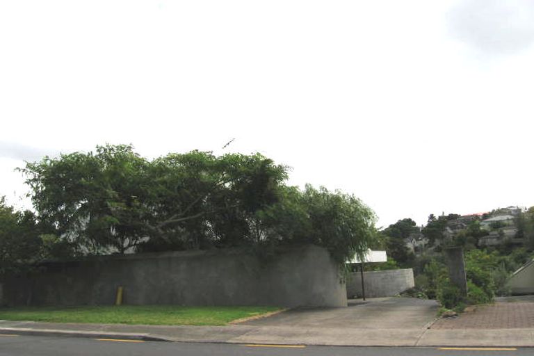 Photo of property in 23 Omana Road, Milford, Auckland, 0620