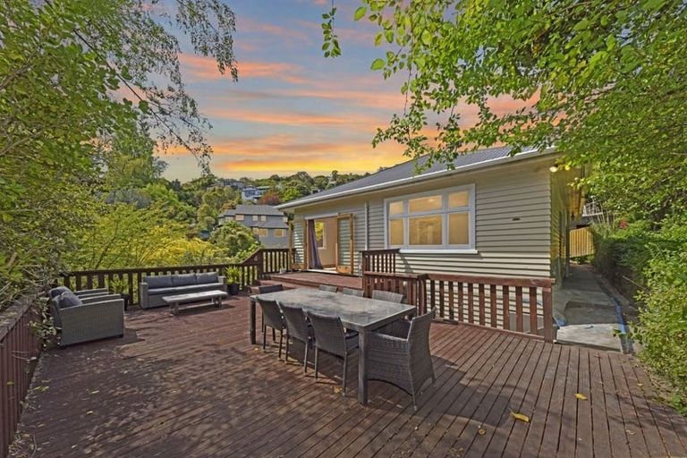 Photo of property in 44 Valley Road, Cashmere, Christchurch, 8022
