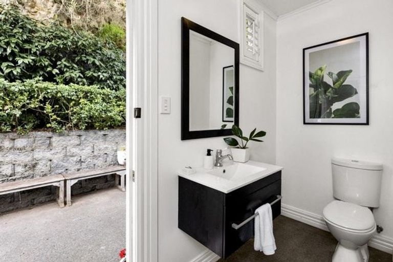 Photo of property in 8 Battery Road, Ahuriri, Napier, 4110