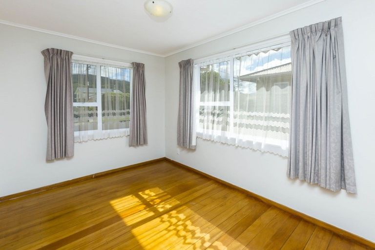 Photo of property in 11 Courtenay Road, Heretaunga, Upper Hutt, 5018