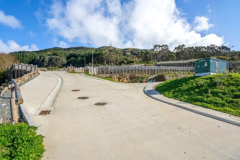 Photo of property in 42 Raiha Street, Kenepuru, Porirua, 5022