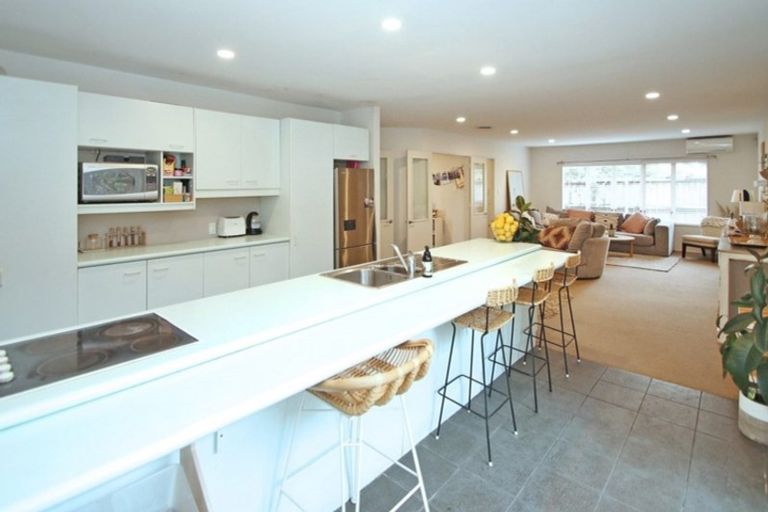 Photo of property in 10 Burn-murdoch Street, St Andrews, Hamilton, 3200