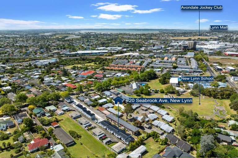 Photo of property in 11/20 Seabrook Avenue, New Lynn, Auckland, 0600
