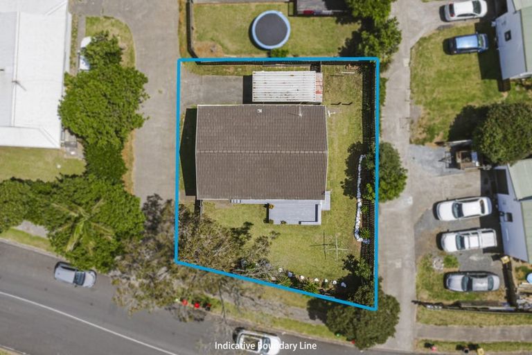 Photo of property in 1/22 Barneys Farm Road, Clendon Park, Auckland, 2103