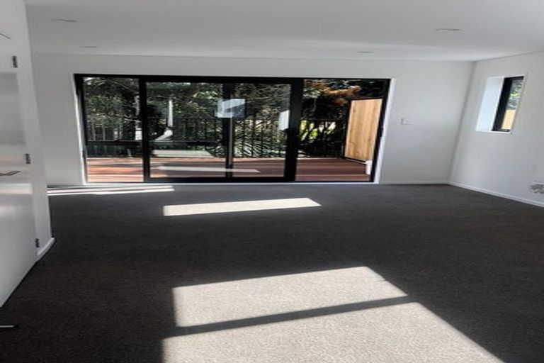 Photo of property in 50 Raupeti Lane, Henderson, Auckland, 0612