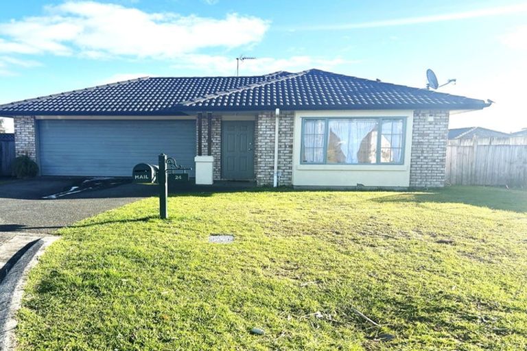 Photo of property in 24 Ashmere Lane, Weymouth, Auckland, 2103