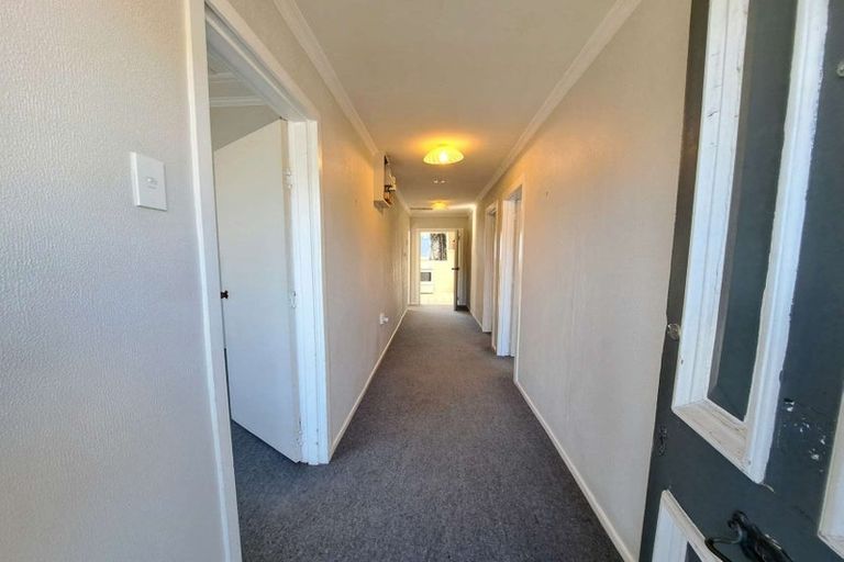 Photo of property in 67 Fitzroy Street, Caversham, Dunedin, 9012