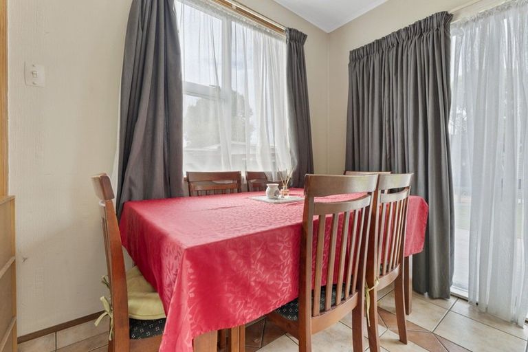 Photo of property in 27 Cavendish Crescent, Awapuni, Palmerston North, 4412