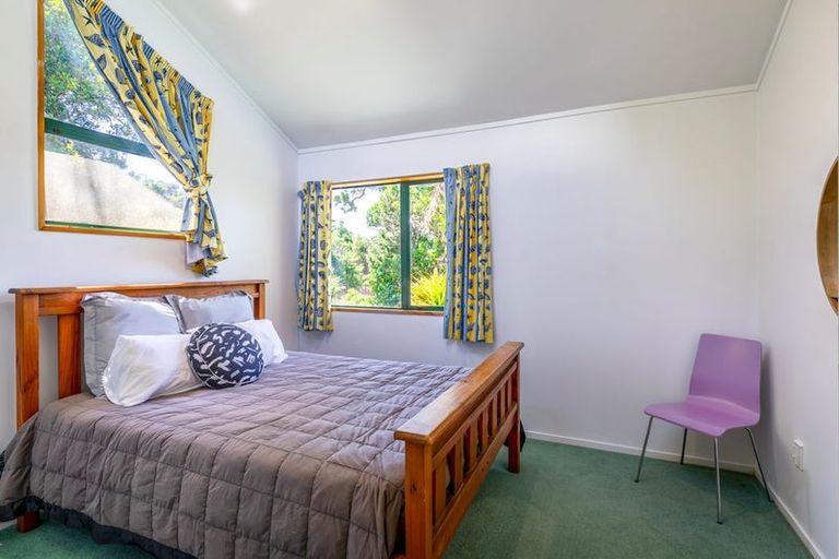 Photo of property in 86 Wood Bay Road, Titirangi, Auckland, 0604