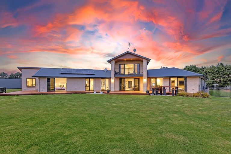 Photo of property in 120 Glews Road, Cust, Rangiora, 7471