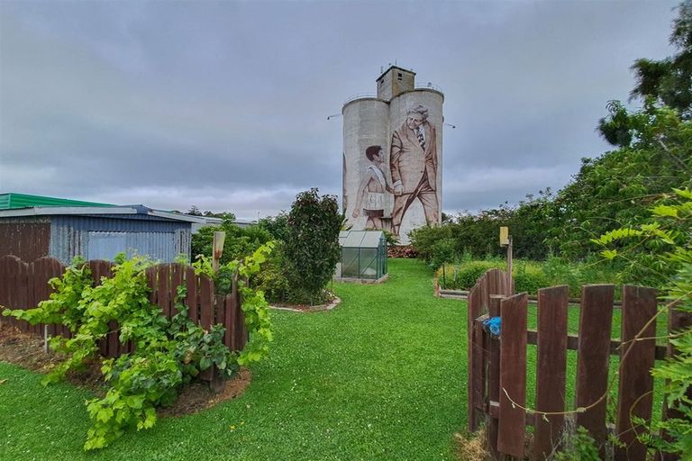 Photo of property in 85 Shearman Street, Waimate, 7924