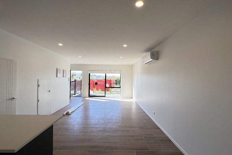 Photo of property in 5 Aramata Road, Papakura, 2110