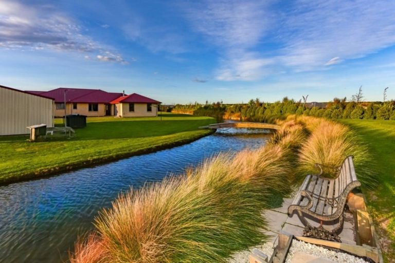 Photo of property in 5 Landsborough Drive, Darfield, 7571