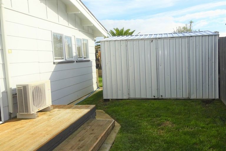 Photo of property in 1 Barber Street, Foxton Beach, Foxton, 4815