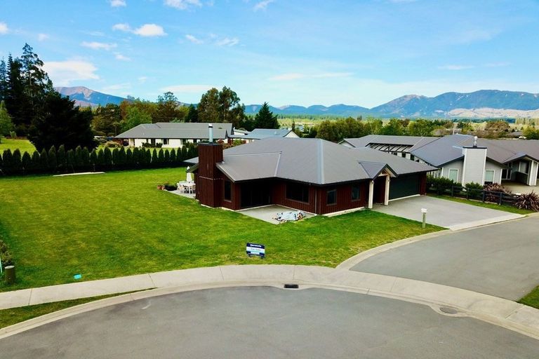 Photo of property in 5 Keats Place, Hanmer Springs, 7334
