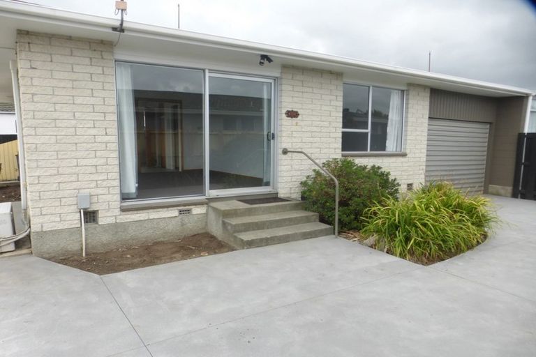 Photo of property in 1/24 Bayswater Crescent, Bromley, Christchurch, 8062