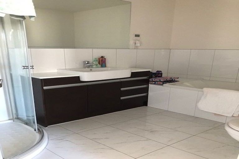 Photo of property in 76 Kuaka Drive, Takanini, 2112