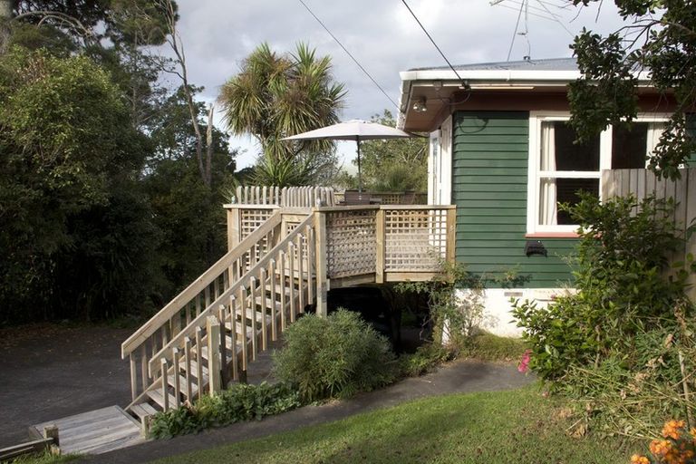 Photo of property in 1a Verbena Road, Birkdale, Auckland, 0626