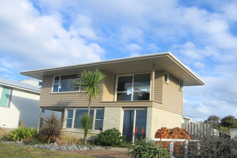 Photo of property in 42 Le Quesne Road, Bay View, Napier, 4104