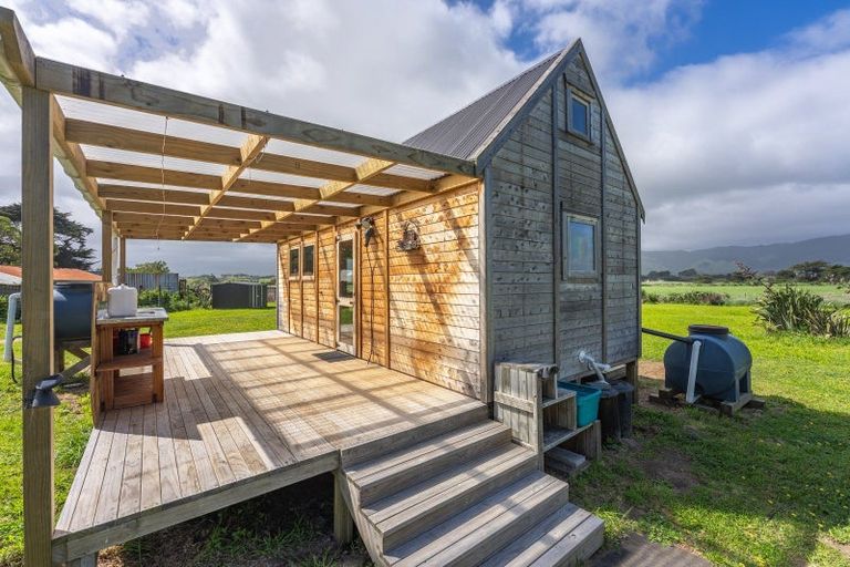 Photo of property in 22 Gawler Street, Te Horo Beach, Otaki, 5581
