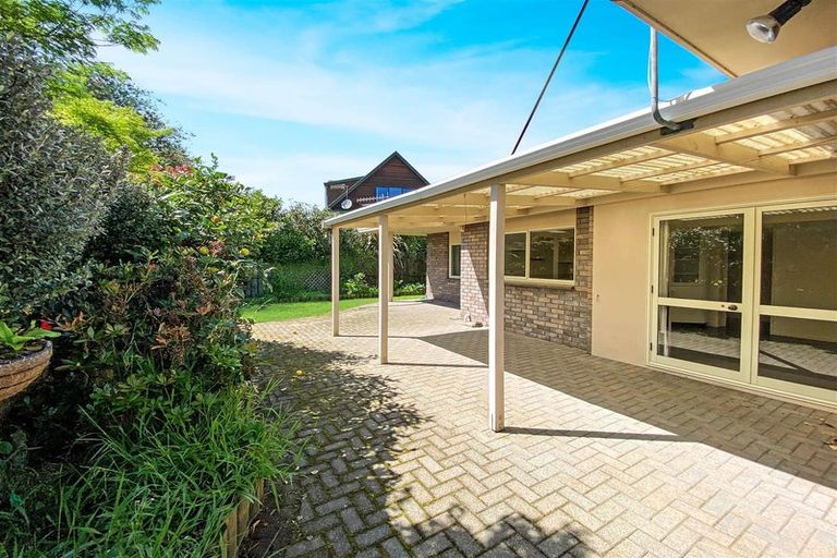 Photo of property in 16 Thelma Place, Lynmore, Rotorua, 3010