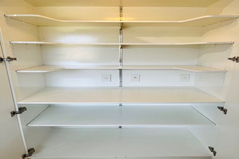 Photo of property in 25 Grabella Place, Papamoa Beach, Papamoa, 3118