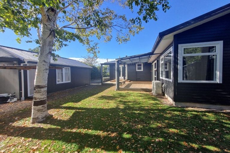 Photo of property in 8 Kempton Street, Greytown, 5712