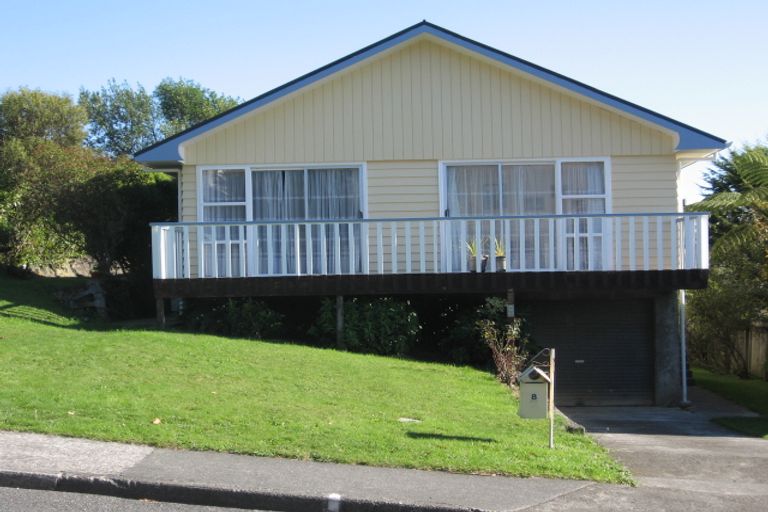 Photo of property in 8 Robson Street, Stokes Valley, Lower Hutt, 5019