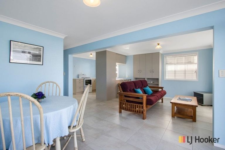 Photo of property in 32 The Terrace, Waihi Beach, 3611