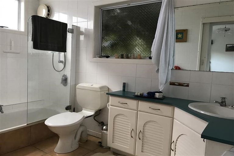 Photo of property in 24 Whau Valley Road, Whau Valley, Whangarei, 0112