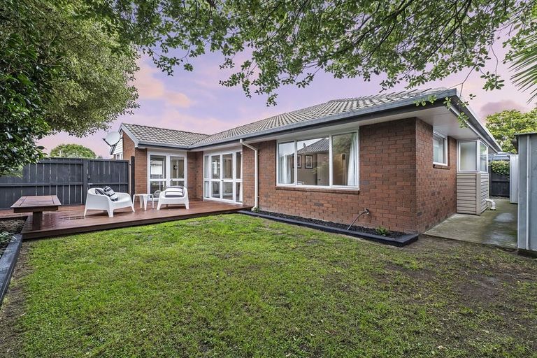 Photo of property in 2/57 Cutts Road, Russley, Christchurch, 8042