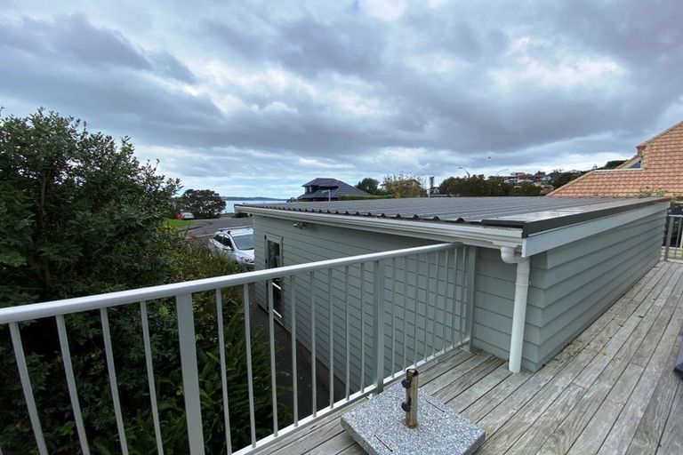 Photo of property in 43a Marellen Drive, Red Beach, 0932
