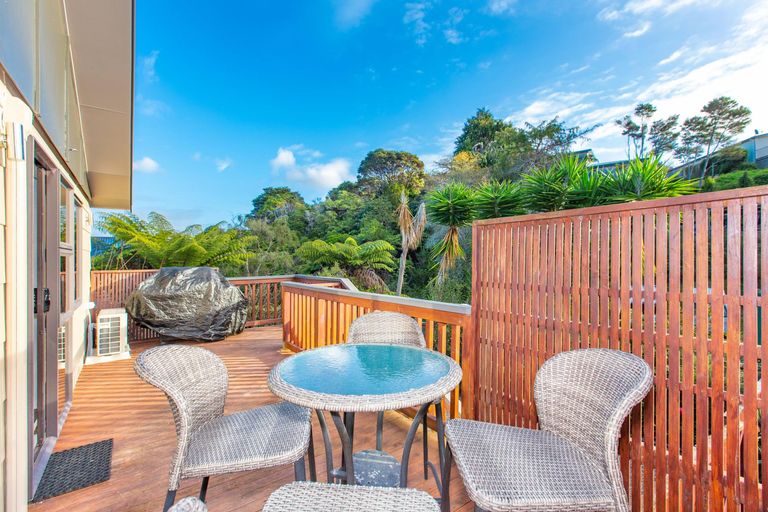 Photo of property in 8a Kaitoke Street, Raglan, 3225
