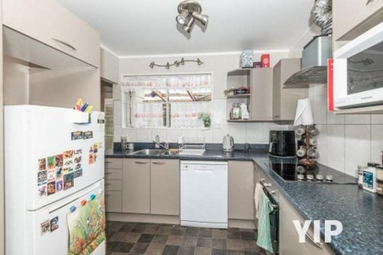 Photo of property in 1/71 Larsen Crescent, Tawa, Wellington, 5028